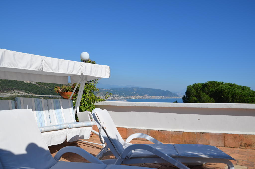 Bed and Breakfast La Soffitta Sul Mare Vietri Exterior foto